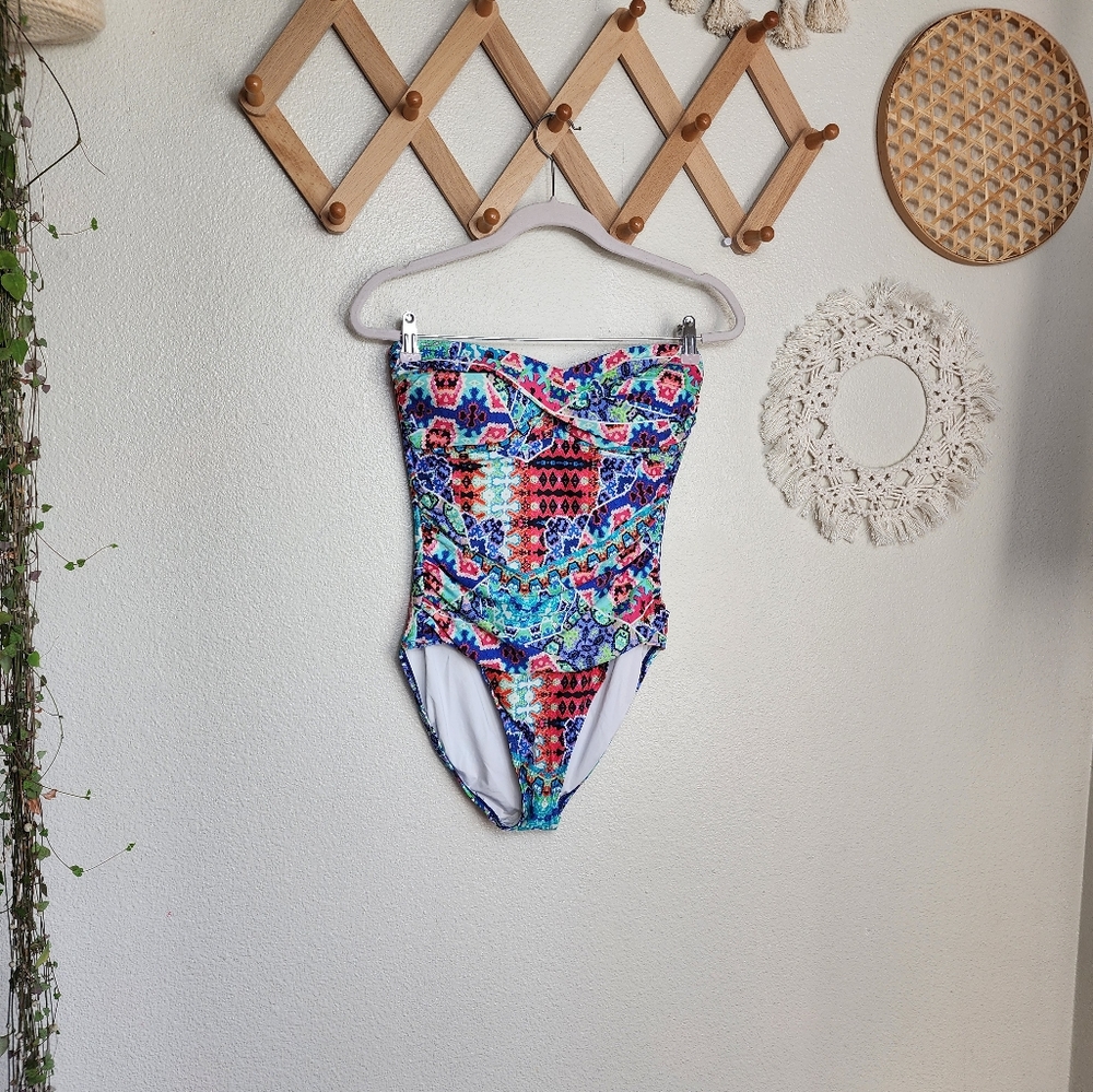 La Blanca Printed Twist Front Strapless One Piece Swimsuit Women's 10 Bl…